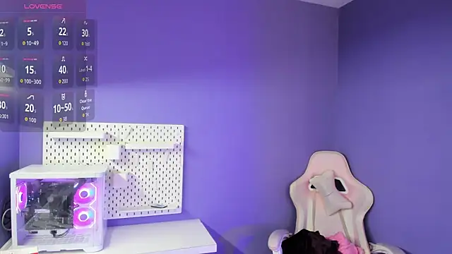 Alice 26  online show from 09-25-25, 08:48