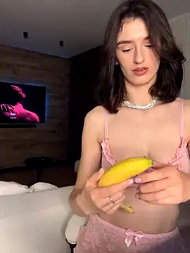 TwinTemptations online show from 10-26-25, 05:35