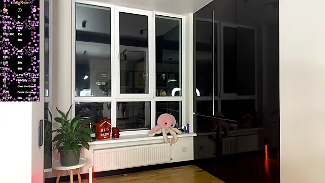 Snapshot of TwinTemptations chatting on 02-16-26, 06:17 TwinTemptations online show from 02-16-26, 06:17