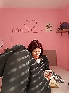 Snapshot of MeCherryy chatting on 09-30-25, 02:01 MeCherryy online show from 09-30-25, 02:01