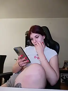 MeCherryy online show from 05-17-26, 07:36