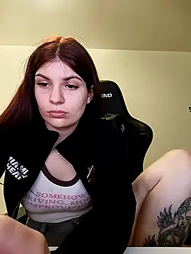 MeCherryy online show from 04-05-26, 07:09