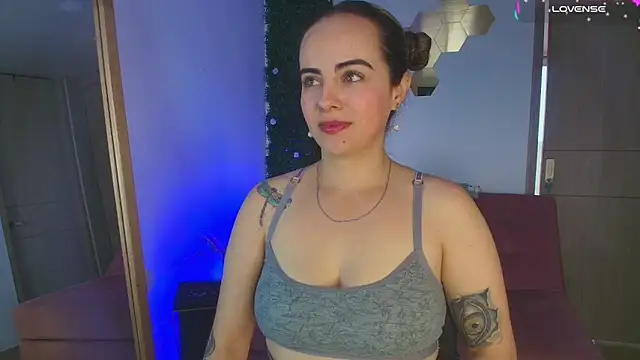 Sairy  online show from 04-28-26, 04:11