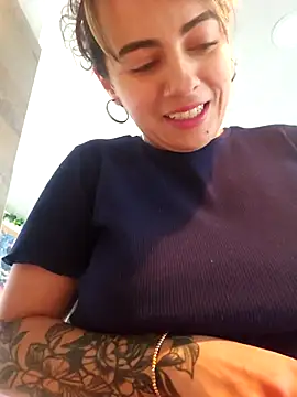 Sairy  online show from 11-18-25, 06:22