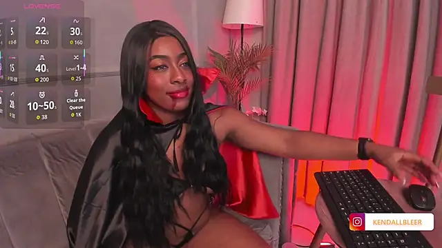 Kendallbleer online show from 10-16-25, 01:19