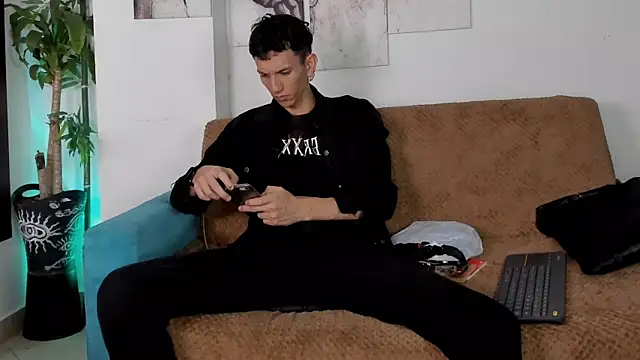 Giotrashy online show from 12-17-25, 12:15