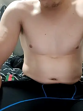 Snapshot of LargeElectrolyte7 chatting on 10-29-25, 02:43 LargeElectrolyte7 online show from 10-29-25, 02:43