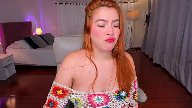 karla hill 28 online show from 11-29-25, 03:39