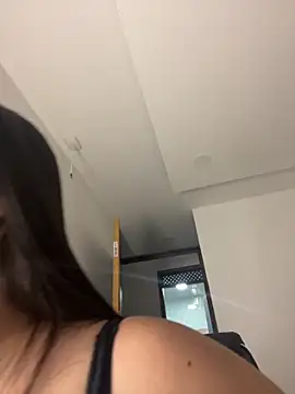 Saanvi21 online show from 02-26-26, 01:49