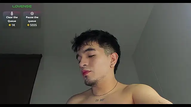 cmzo  online show from 12-17-25, 01:10