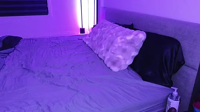 margot robbie7 online show from 04-17-26, 01:41