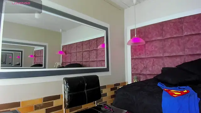 Snapshot of Christian_Musclet4 chatting on 03-15-25, 04:54 Christian Musclet4 online show from 03-15-25, 04:54