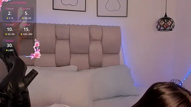 Hanna Evans   online show from 02-10-26, 12:59