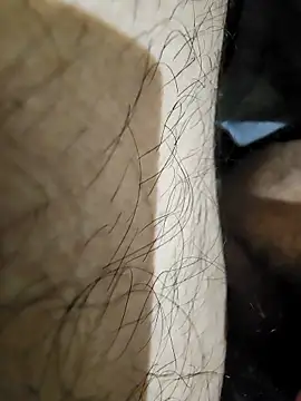 ikeike-kun online show from 10-18-25, 03:47