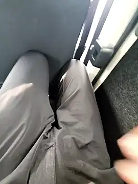 ikeike-kun online show from 09-18-25, 03:42