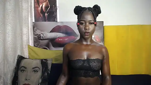 Snapshot of blackrose001 chatting on 02-12-26, 01:11 blackrose001 online show from 02-12-26, 01:11