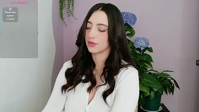 Rebbecawhite meow online show from 02-20-26, 08:00