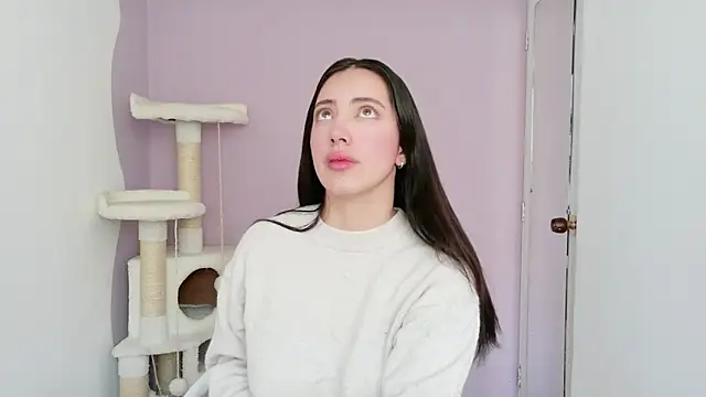 Rebbecawhite meow online show from 02-07-26, 04:48