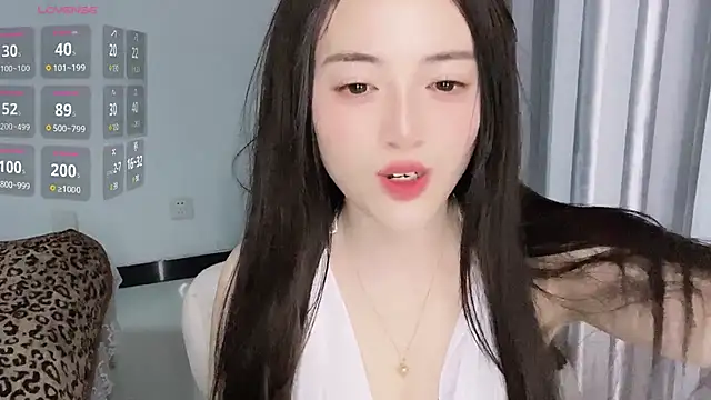 Hatsukoi online show from 03-21-25, 01:45