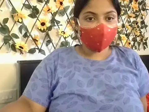 Tamil hot whiskey girl online show from 03-11-26, 09:58