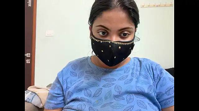 Tamil hot whiskey girl online show from 07-15-26, 07:21