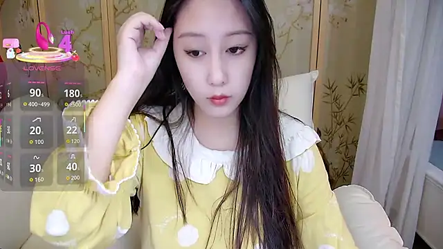 Snapshot of Xiaoxuan-baby chatting on 11-20-25, 06:36 Xiaoxuan-baby online show from 11-20-25, 06:36