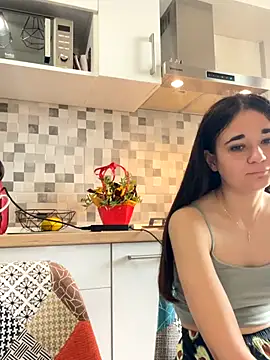 18teengirl3 online show from 09-30-25, 09:59