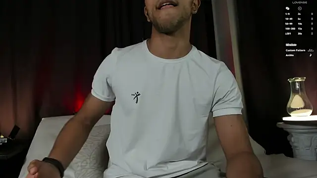 Colstorw  online show from 11-25-25, 10:26