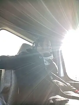 Sir-Tucker online show from 03-13-25, 01:50