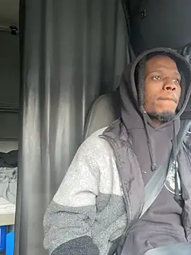 Sir-Tucker online show from 03-18-25, 08:59