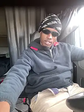 Sir-Tucker online show from 11-20-25, 03:02