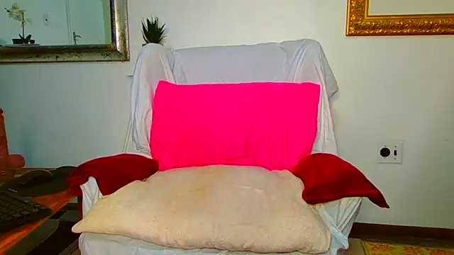 ModelZoee online show from 06-01-26, 01:00