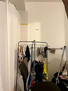 Renoirmonter online show from 12-22-25, 06:02