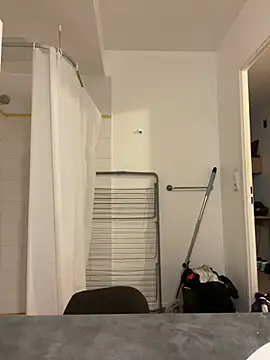 Renoirmonter online show from 02-17-26, 03:31