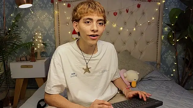 Matty Sparkk online show from 12-14-25, 03:06