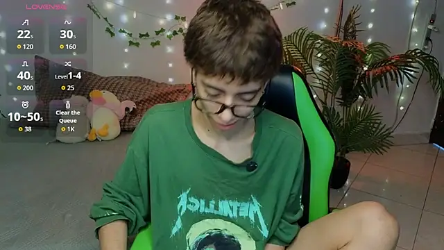 Matty Sparkk online show from 04-09-26, 01:06