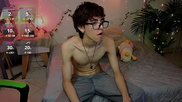 Snapshot of Matty_Sparkk chatting on 06-18-26, 01:16 Matty Sparkk online show from 06-18-26, 01:16