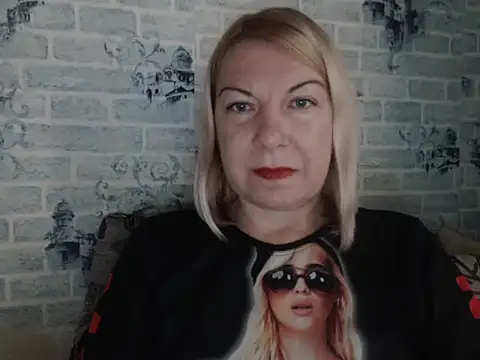 Lillia Ray online show from 11-09-25, 10:19