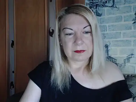 Snapshot of Lillia_Ray chatting on 06-14-26, 07:20 Lillia Ray online show from 06-14-26, 07:20
