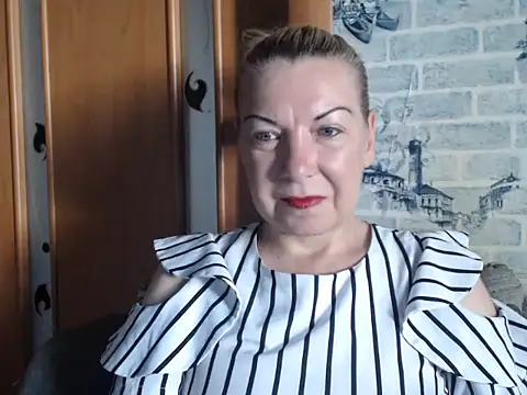 Snapshot of Lillia_Ray chatting on 06-27-26, 12:22 Lillia Ray online show from 06-27-26, 12:22