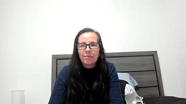 peachgoddess online show from 10-04-25, 03:41