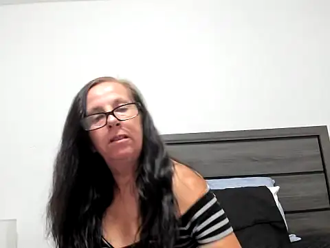 peachgoddess online show from 09-15-25, 02:34