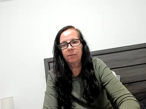 peachgoddess online show from 10-19-25, 03:53