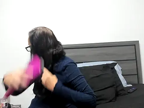 peachgoddess online show from 10-22-25, 11:53