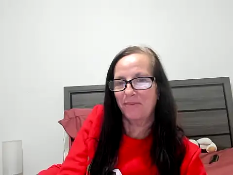 peachgoddess online show from 12-17-25, 04:06