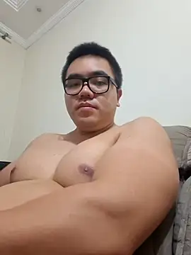 awesometeacher33 online show from 04-30-26, 04:36