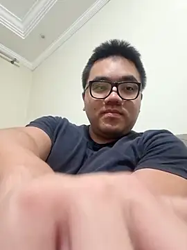 awesometeacher33 online show from 06-11-26, 04:09