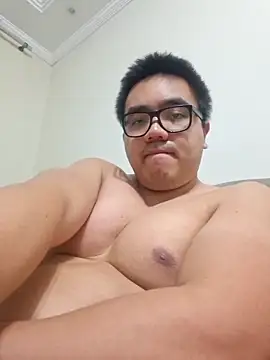 awesometeacher33 online show from 05-15-26, 04:05
