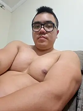 awesometeacher33 online show from 05-18-26, 04:12
