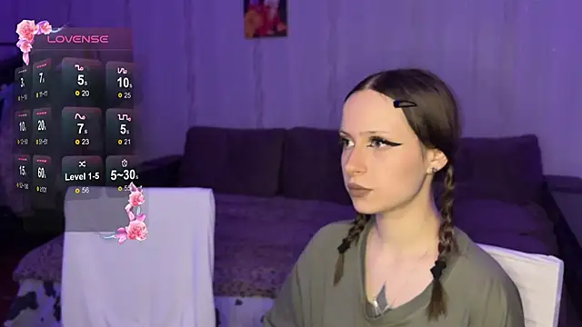 Snapshot of Romanhavesweetydick777 chatting on 10-31-25, 05:09 Romanhavesweetydick777 online show from 10-31-25, 05:09